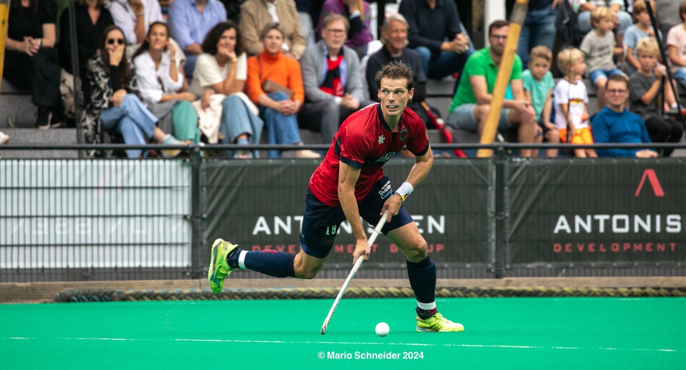 How to choose a field hockey stick